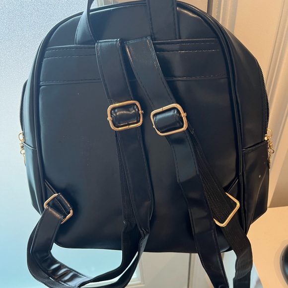 COPY - High quality black leather backpack - Picture 3 of 11